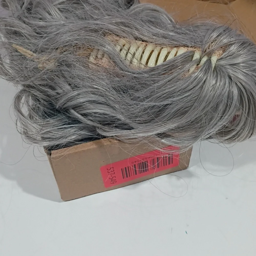 14” Wavy Claw Clip Ponytail • Grey/Brown/Silver Mix‎ • Synthetic Hairpiece